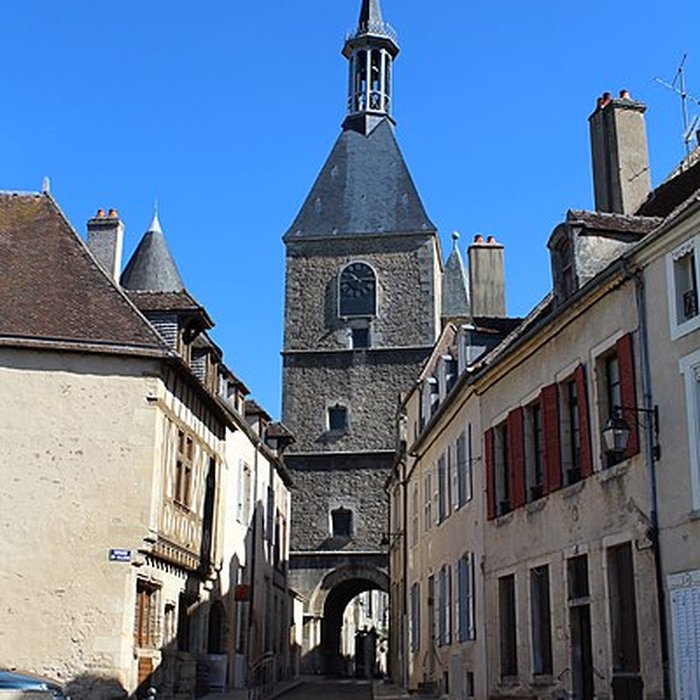 Photo de Tour de lHorloge dAvallon