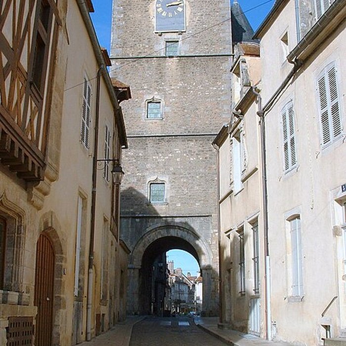 Photo de Tour de lHorloge dAvallon