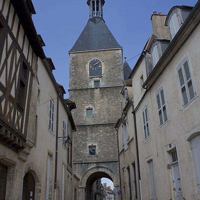 Photo de Tour de lHorloge dAvallon