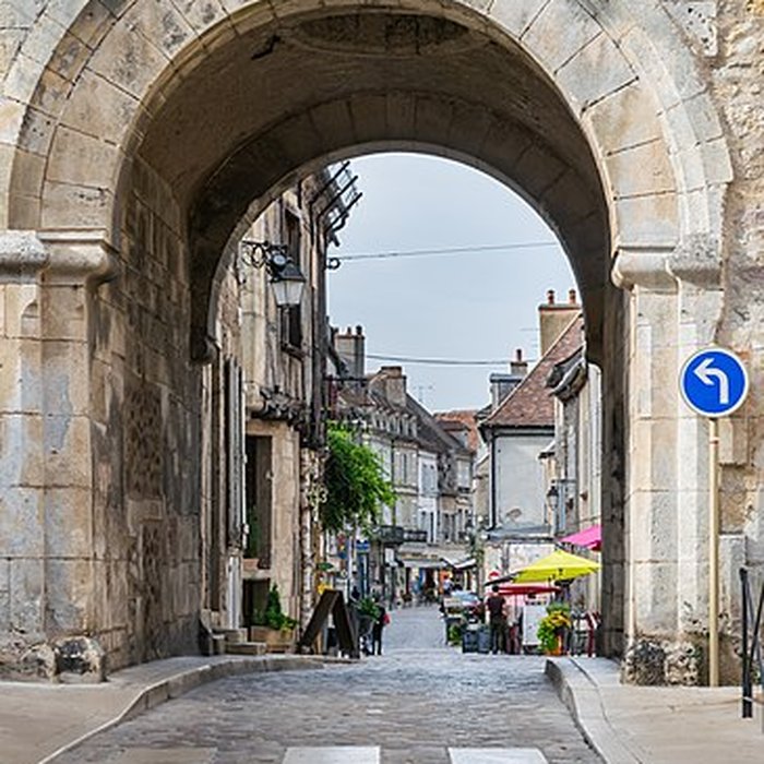 Photo de Tour de lHorloge dAvallon