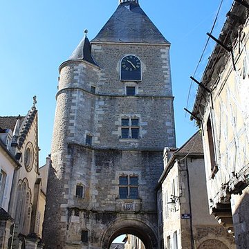 Tour de lHorloge dAvallon