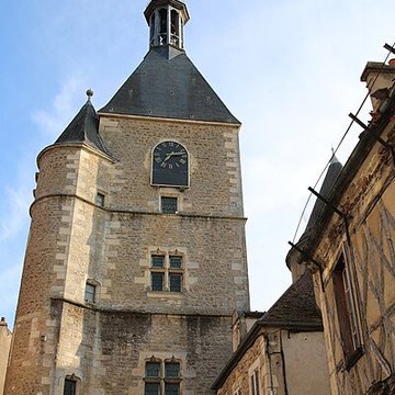 Tour de lHorloge dAvallon