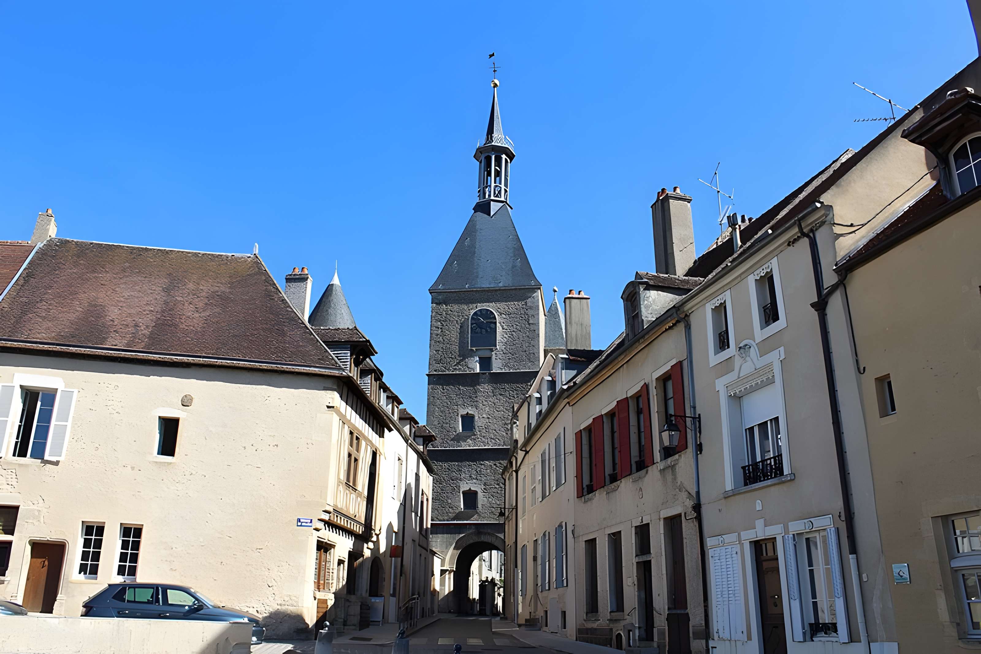 Tour de l'Horloge d'Avallon