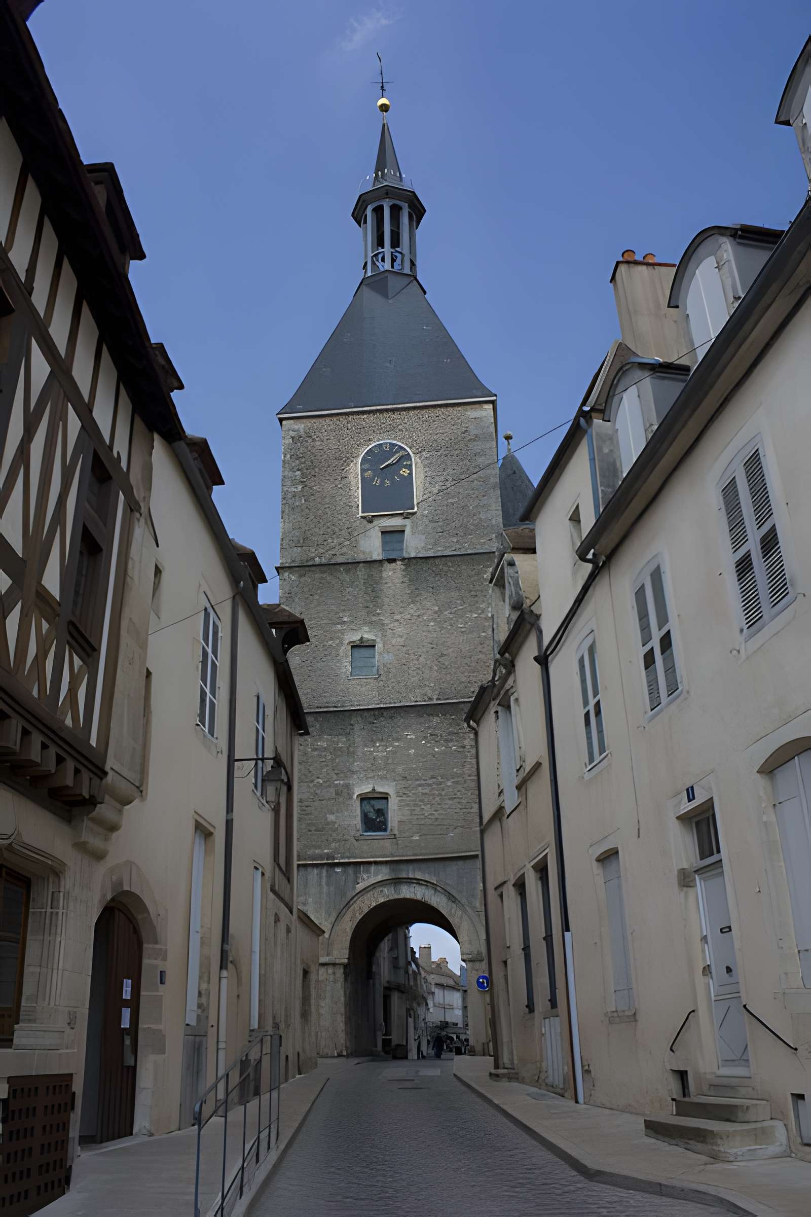 Tour de l'Horloge d'Avallon
