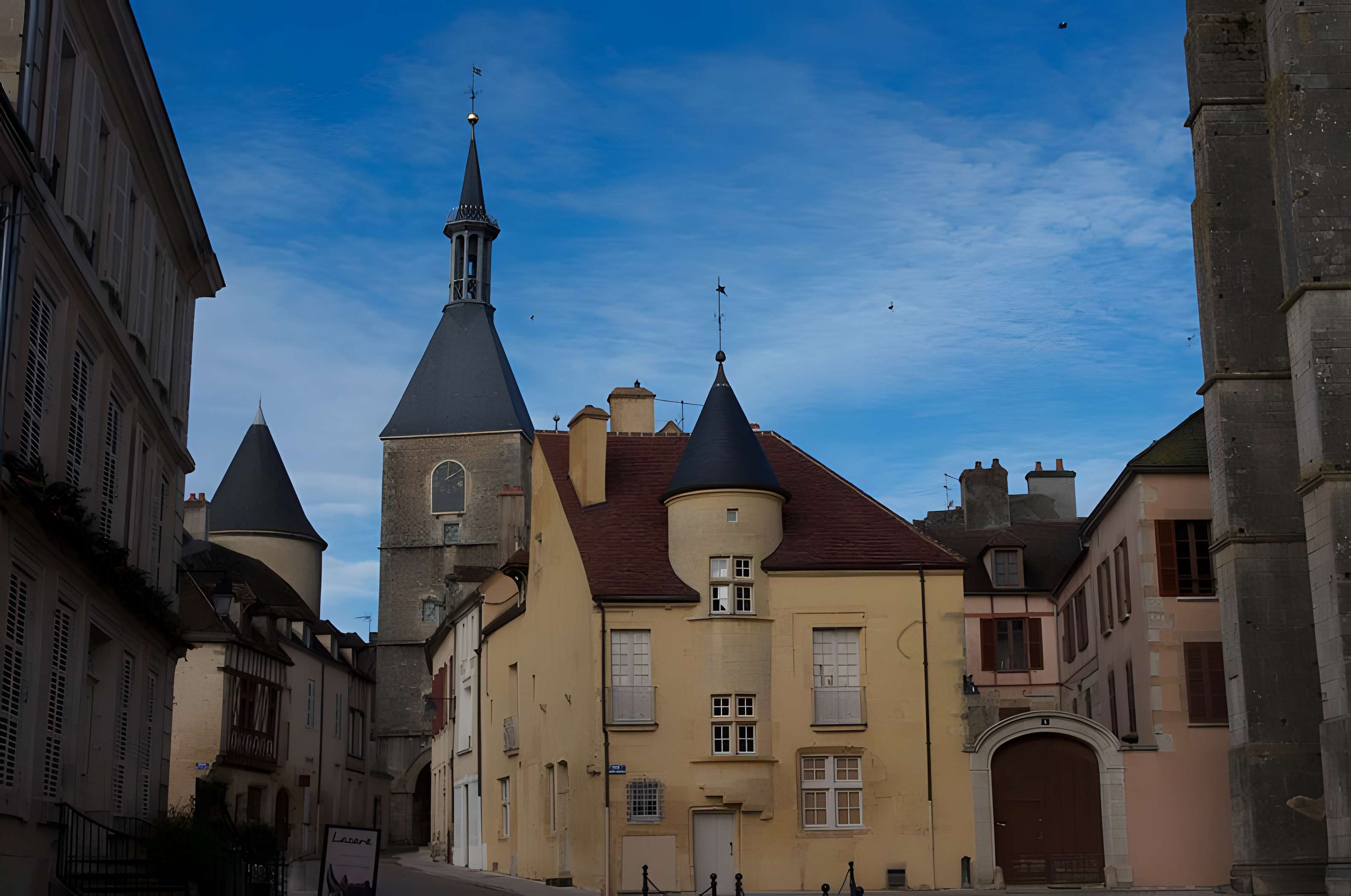 Tour de l'Horloge d'Avallon