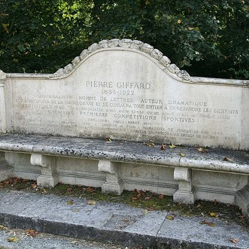 Croix de Noailles à Saint-Germain-en-Laye