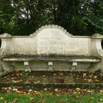 Croix de Noailles à Saint-Germain-en-Laye