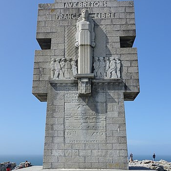 Photo de Monument aux Bretons de la France libre, dit Croix de Penhir