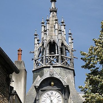 Tour de lhorloge de Beaune