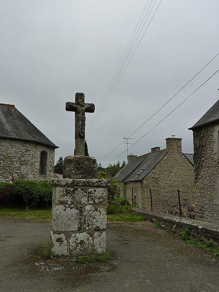 Photo de Croix de Saint-Guéhen à Saint-Carreuc