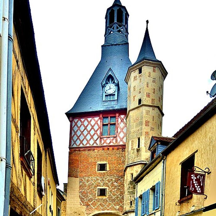 Photo de Tour de lHorloge de Saint-Fargeau