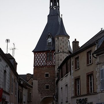 Tour de lHorloge de Saint-Fargeau