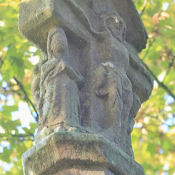 Photo de Croix de Saint-Jean-du-Poteau à Plumelin