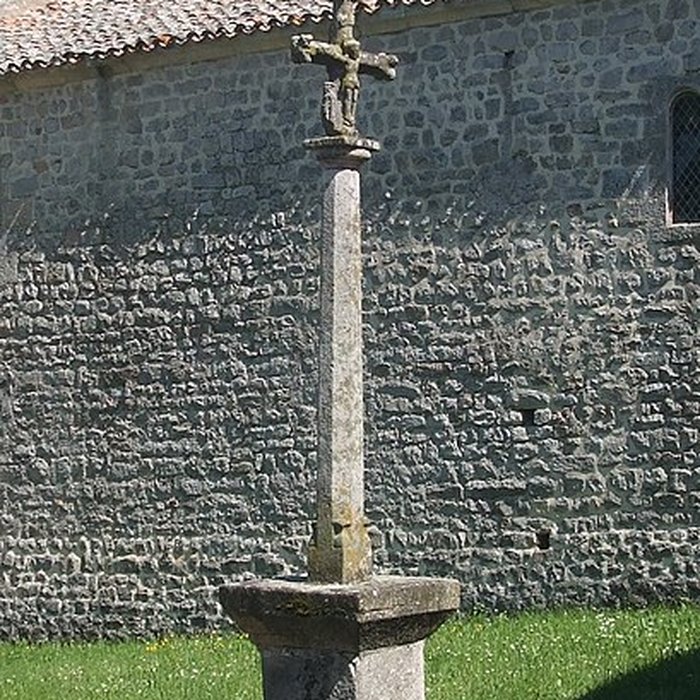 Photo de Croix de Saint-Symphorien-de-Mahun