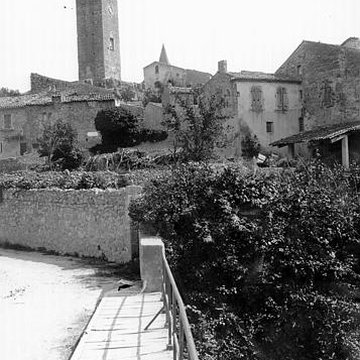Tour de lhorloge de Saint-Martin-de-Brômes