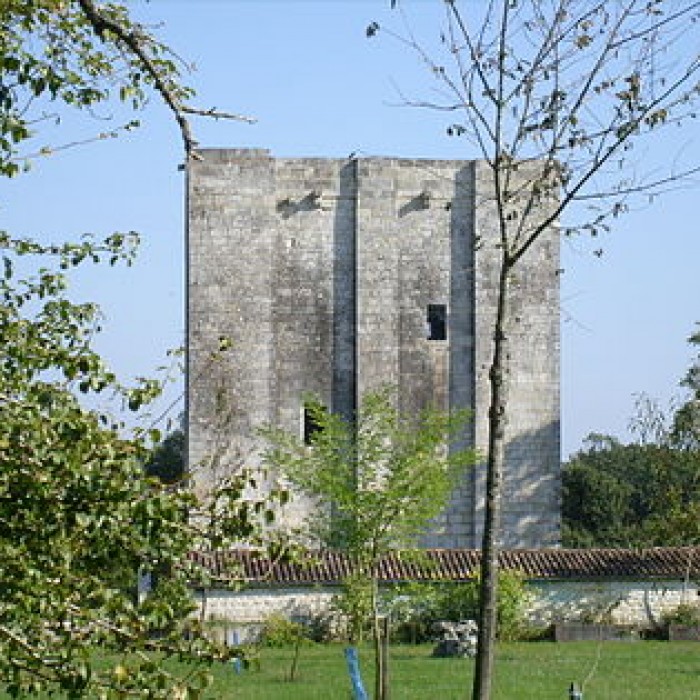 Photo de Tour de lIsleau de Saint-Sulpice-dArnoult