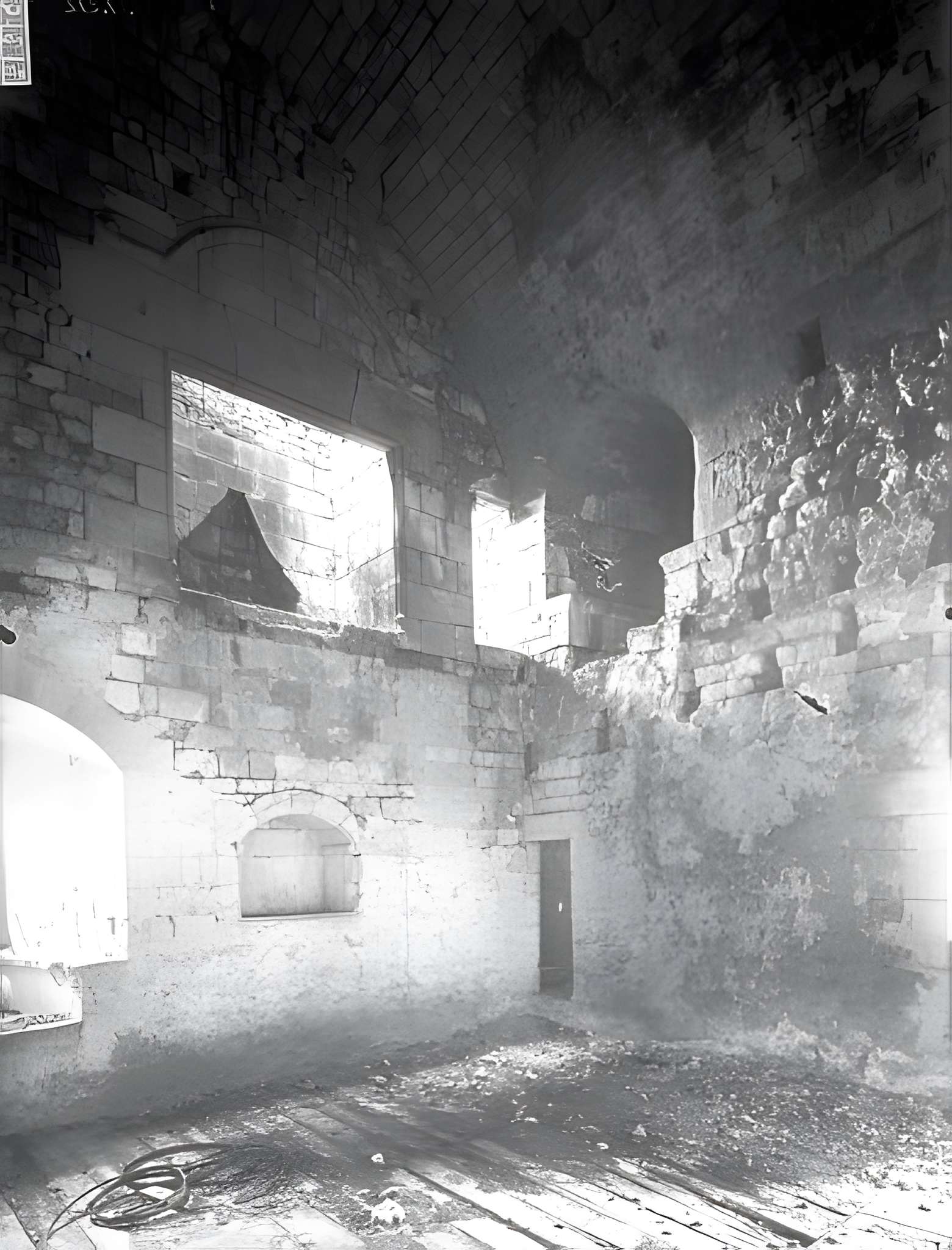 Tour de l'Isleau de Saint-Sulpice-d'Arnoult