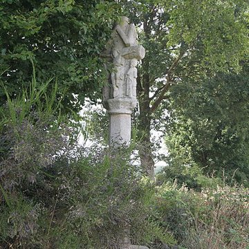 Croix des prêtres de Lanouée