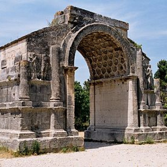 Photo de Arc de triomphe de Glanum à Saint-Rémy-de-Provence