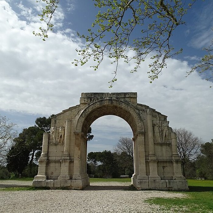Photo de Arc de triomphe de Glanum à Saint-Rémy-de-Provence