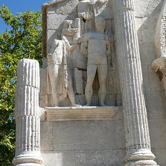 Photo de Arc de triomphe de Glanum à Saint-Rémy-de-Provence
