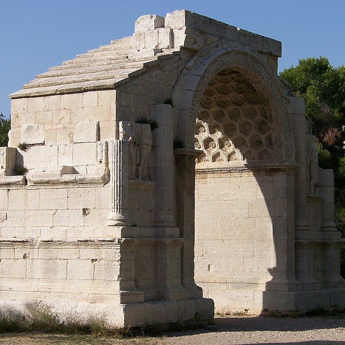 Photo de Arc de triomphe de Glanum à Saint-Rémy-de-Provence