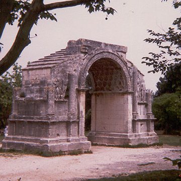 Arc de triomphe de Glanum à Saint-Rémy-de-Provence
