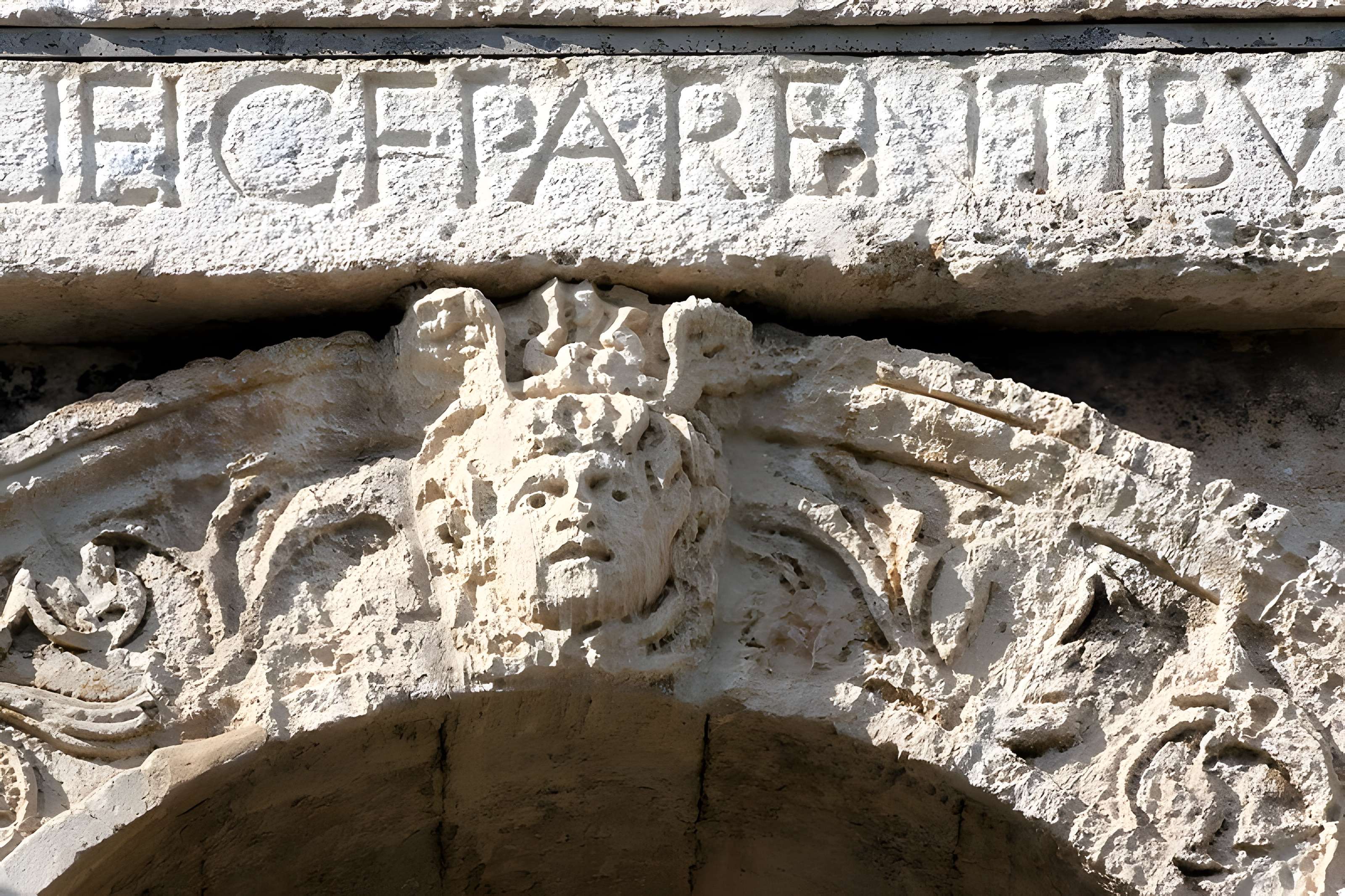Arc de triomphe de Glanum à Saint-Rémy-de-Provence