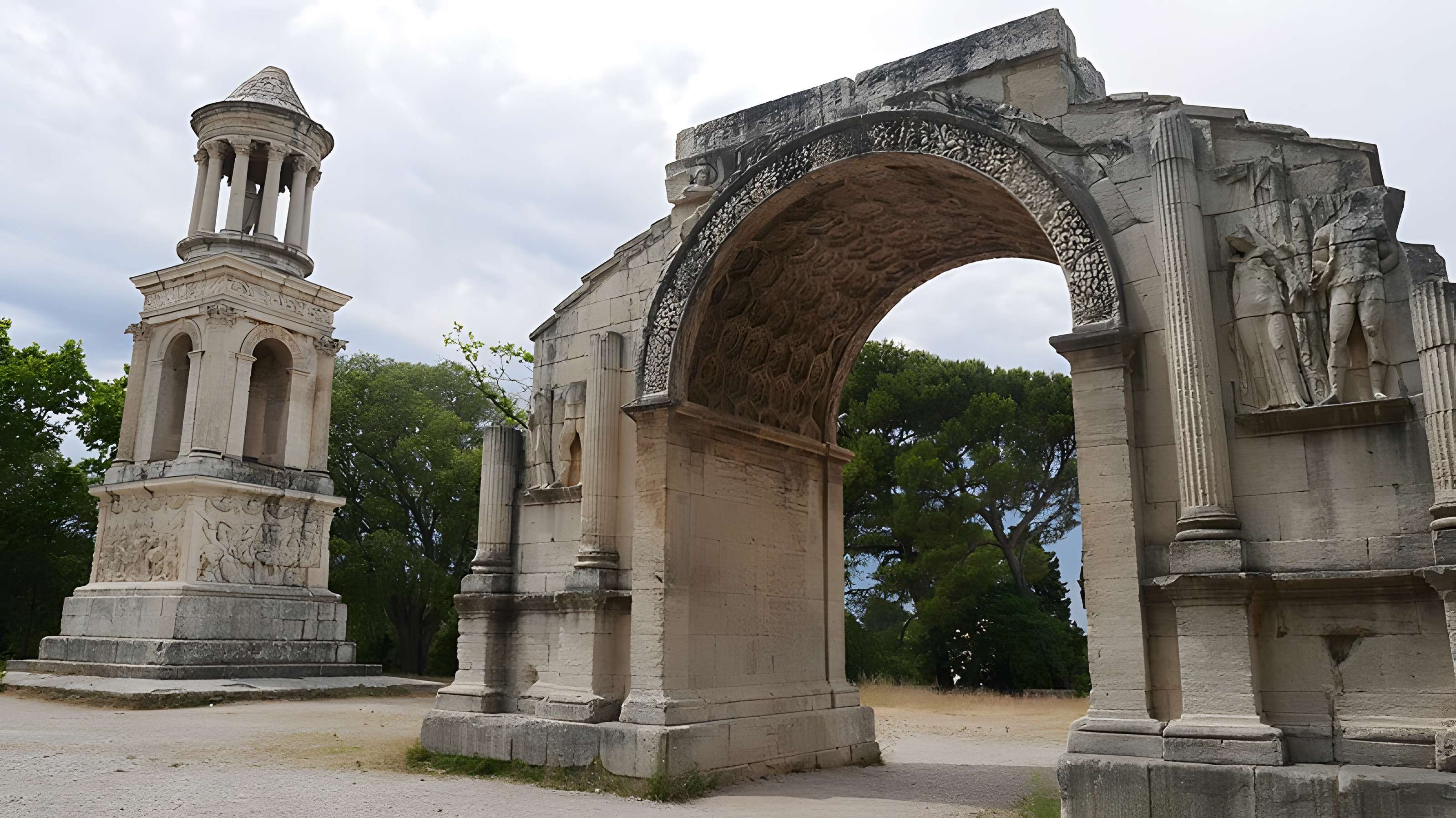 Arc de triomphe de Glanum à Saint-Rémy-de-Provence