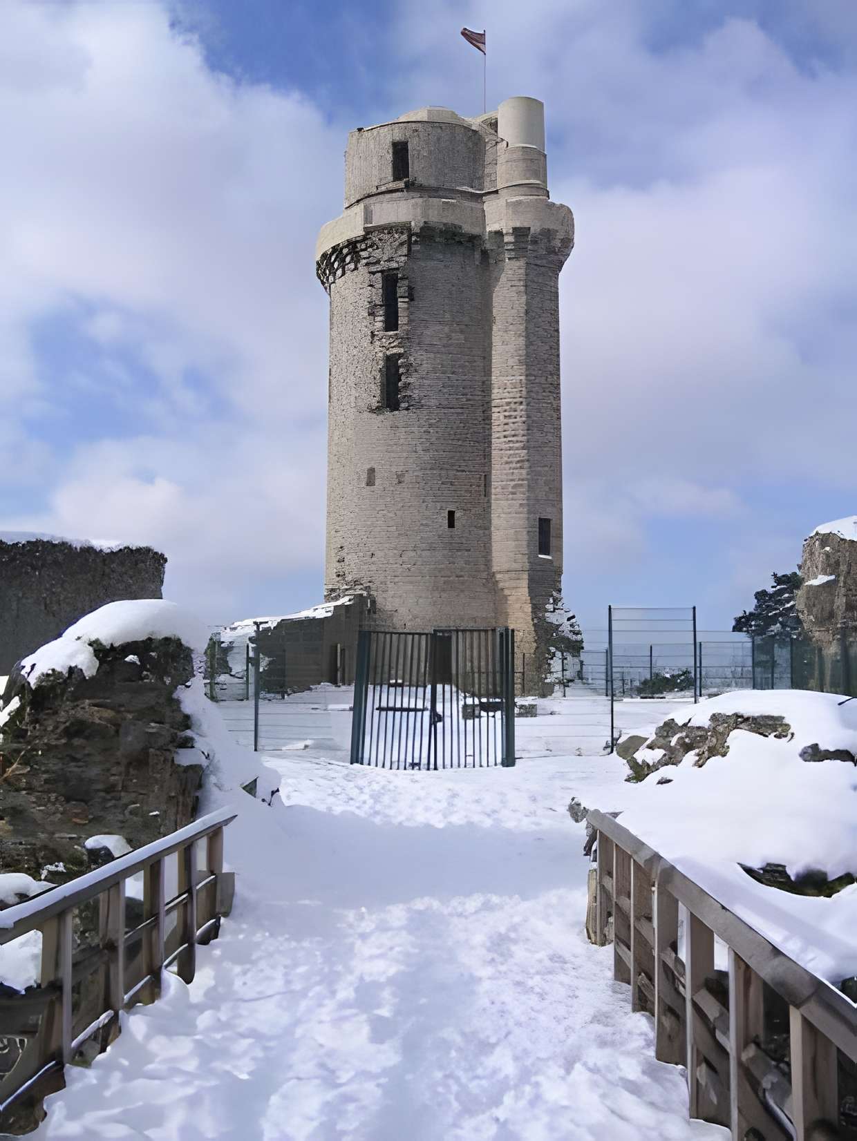 Tour de Montlhéry