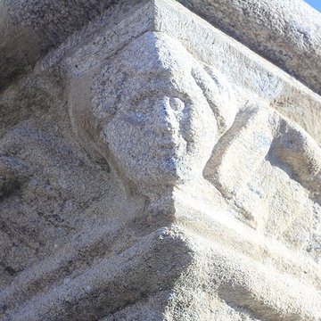 Croix du bourg de Bignan