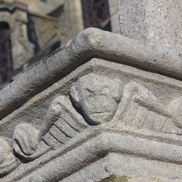 Croix du bourg de Bignan