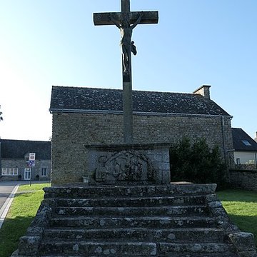 croix du bourg de saint servant