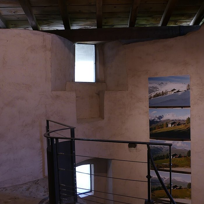 Photo de Tour de Montmayeur dAime