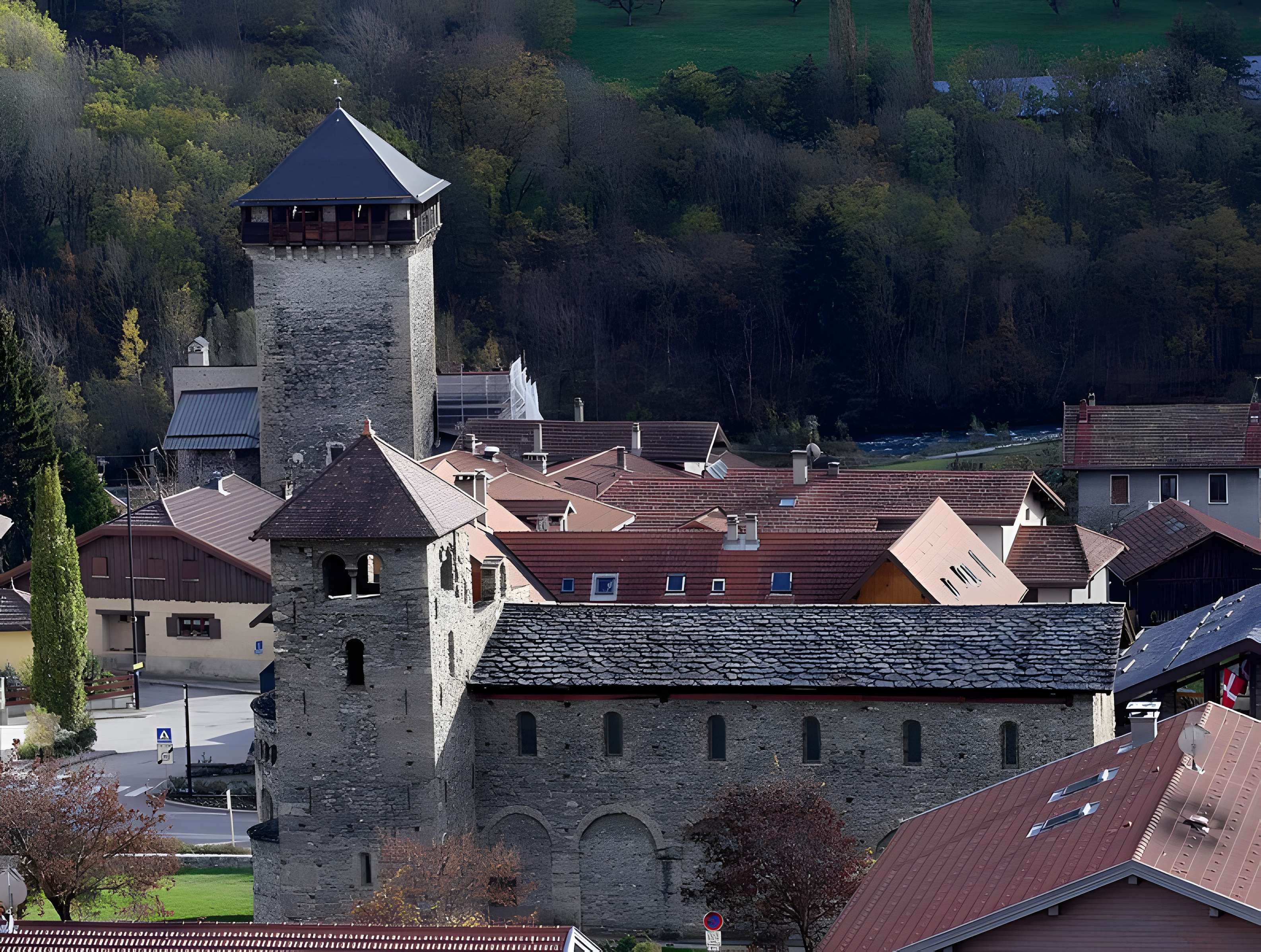 Tour de Montmayeur d'Aime