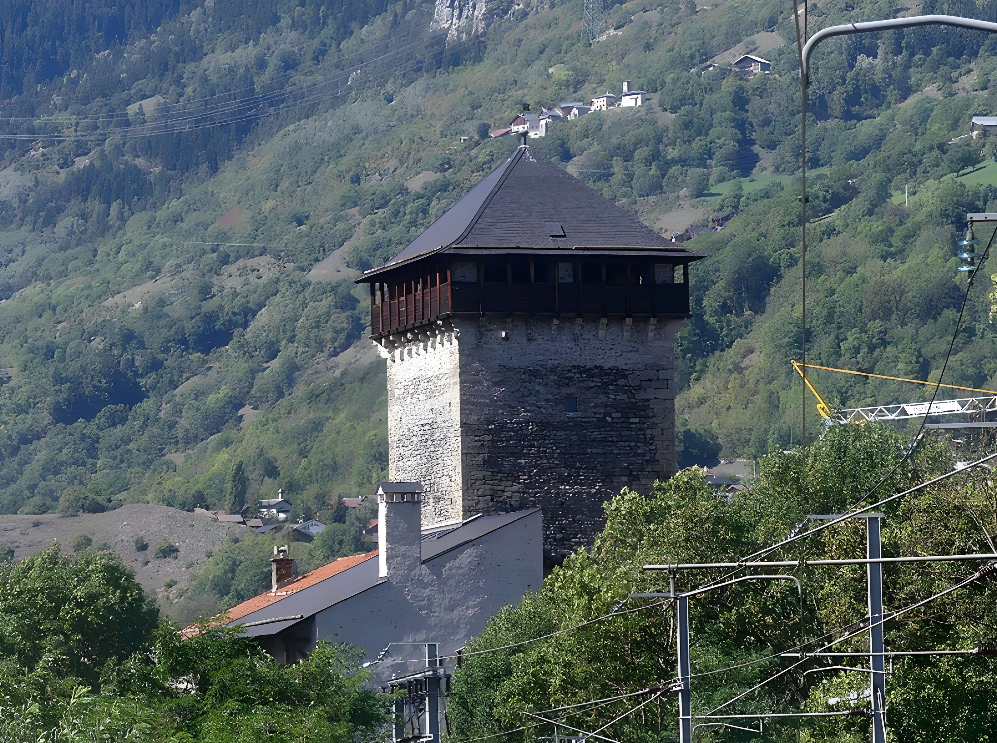 Tour de Montmayeur d'Aime