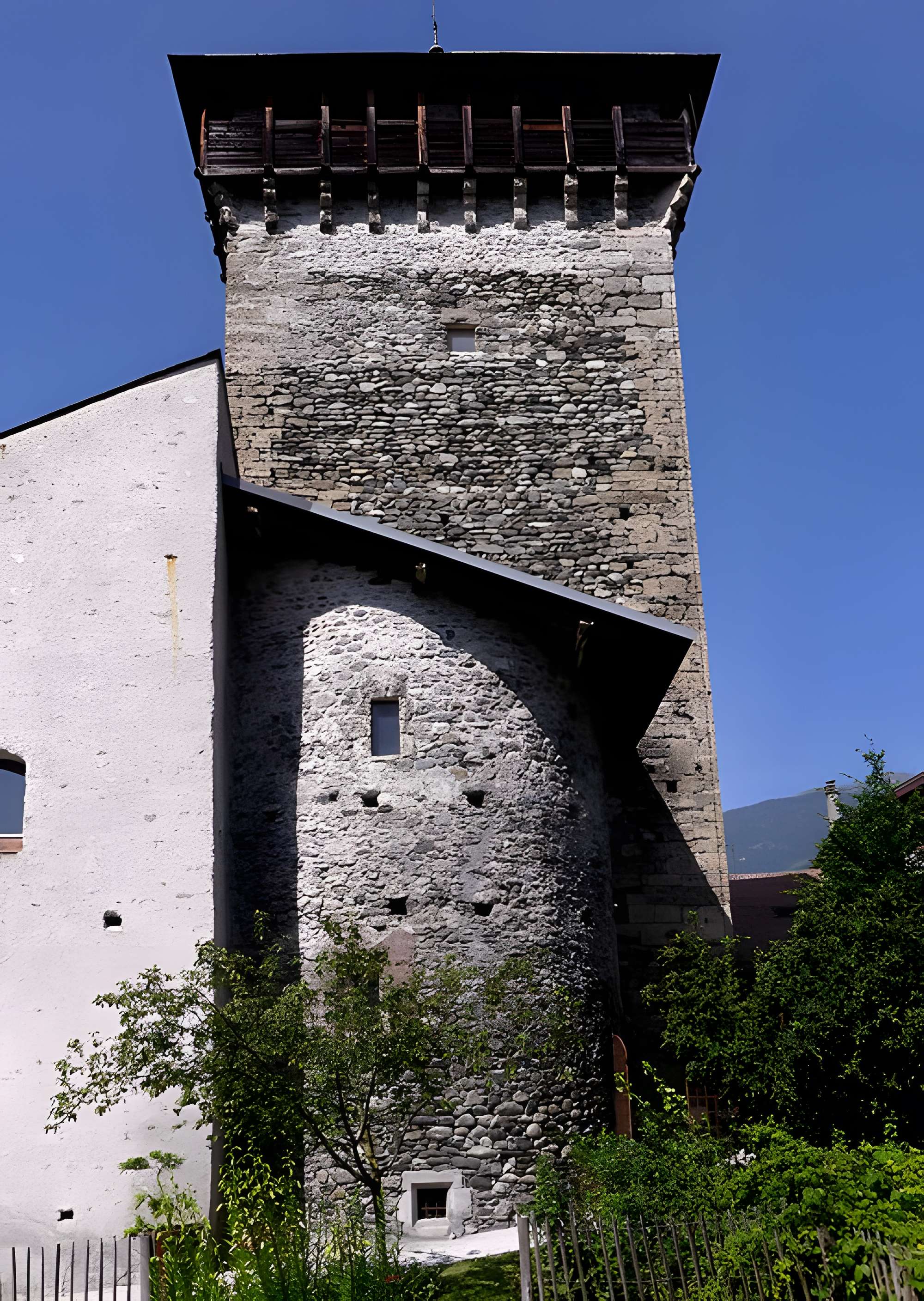 Tour de Montmayeur d'Aime