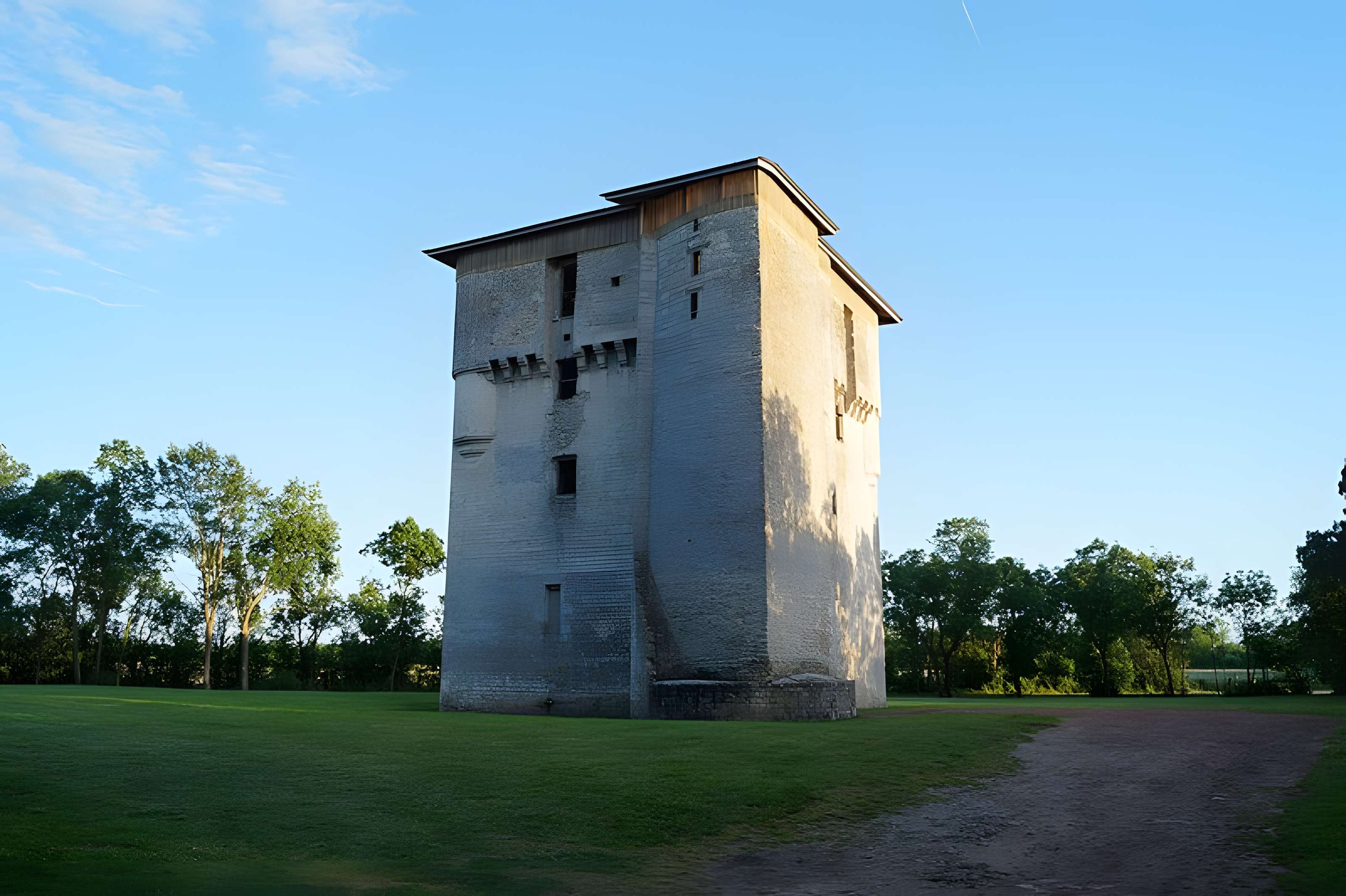 Tour de Moricq d'Angles