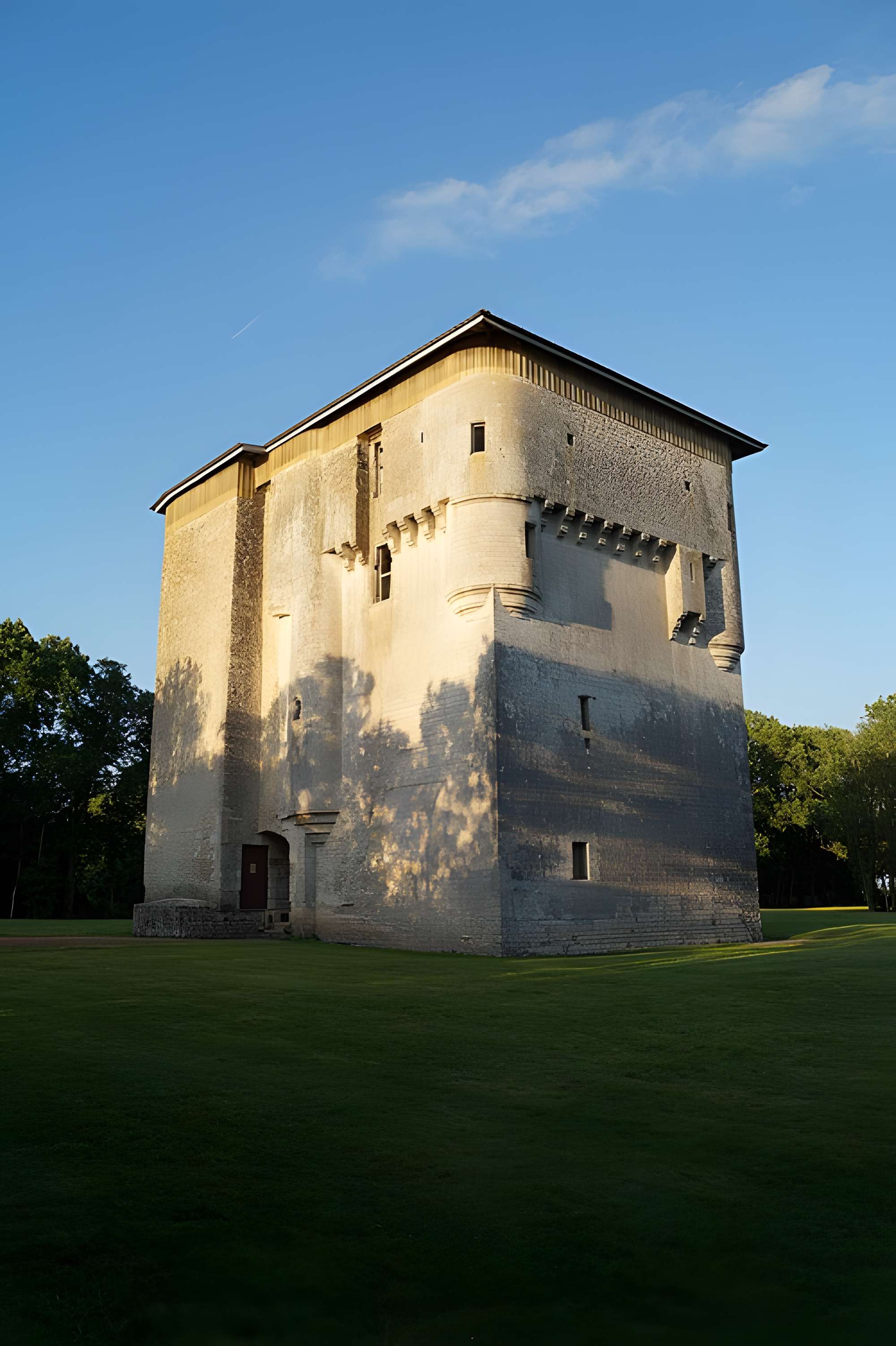 Tour de Moricq d'Angles