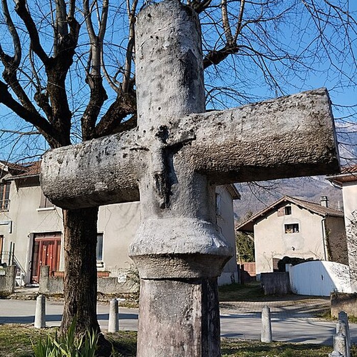 Photo de Croix du cimetière de Genevrey