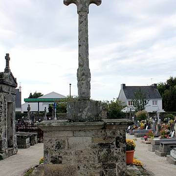 Croix du cimetière de Grand-Champ