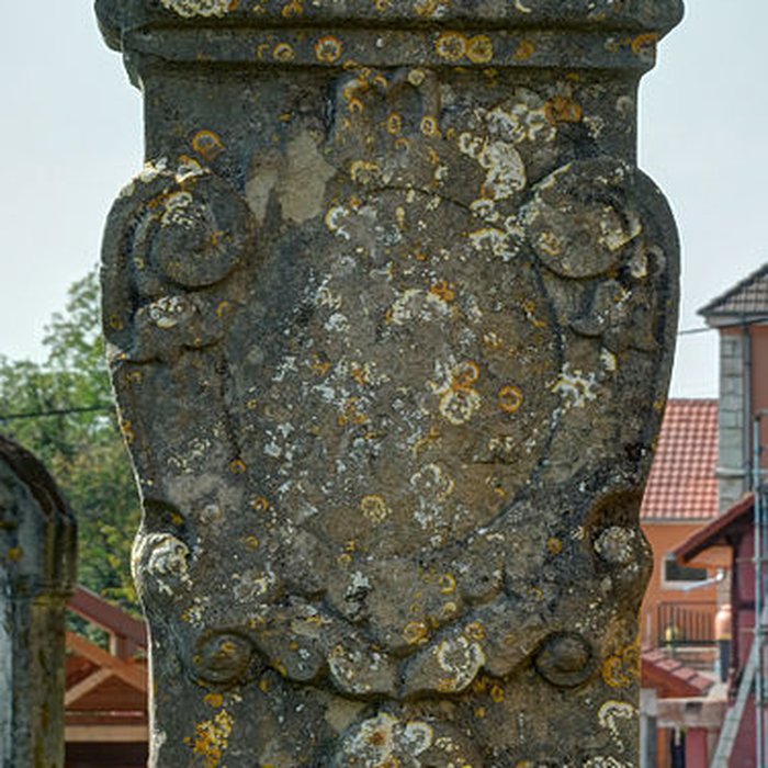 Photo de Croix du cimetière de Grosne