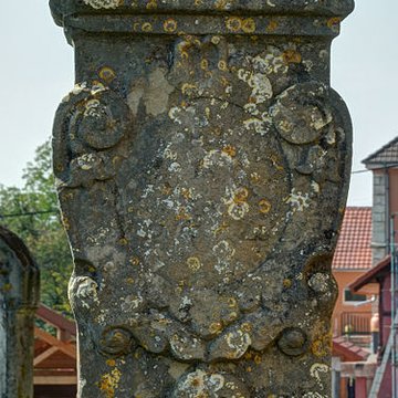 Croix du cimetière de Grosne