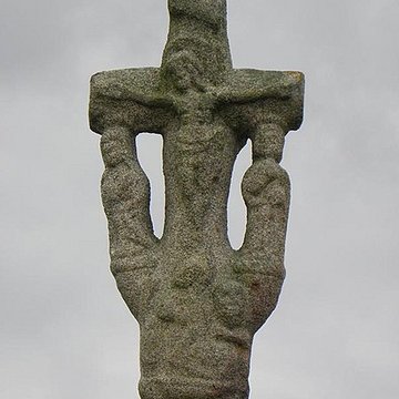 Croix du cimetière de Luitré