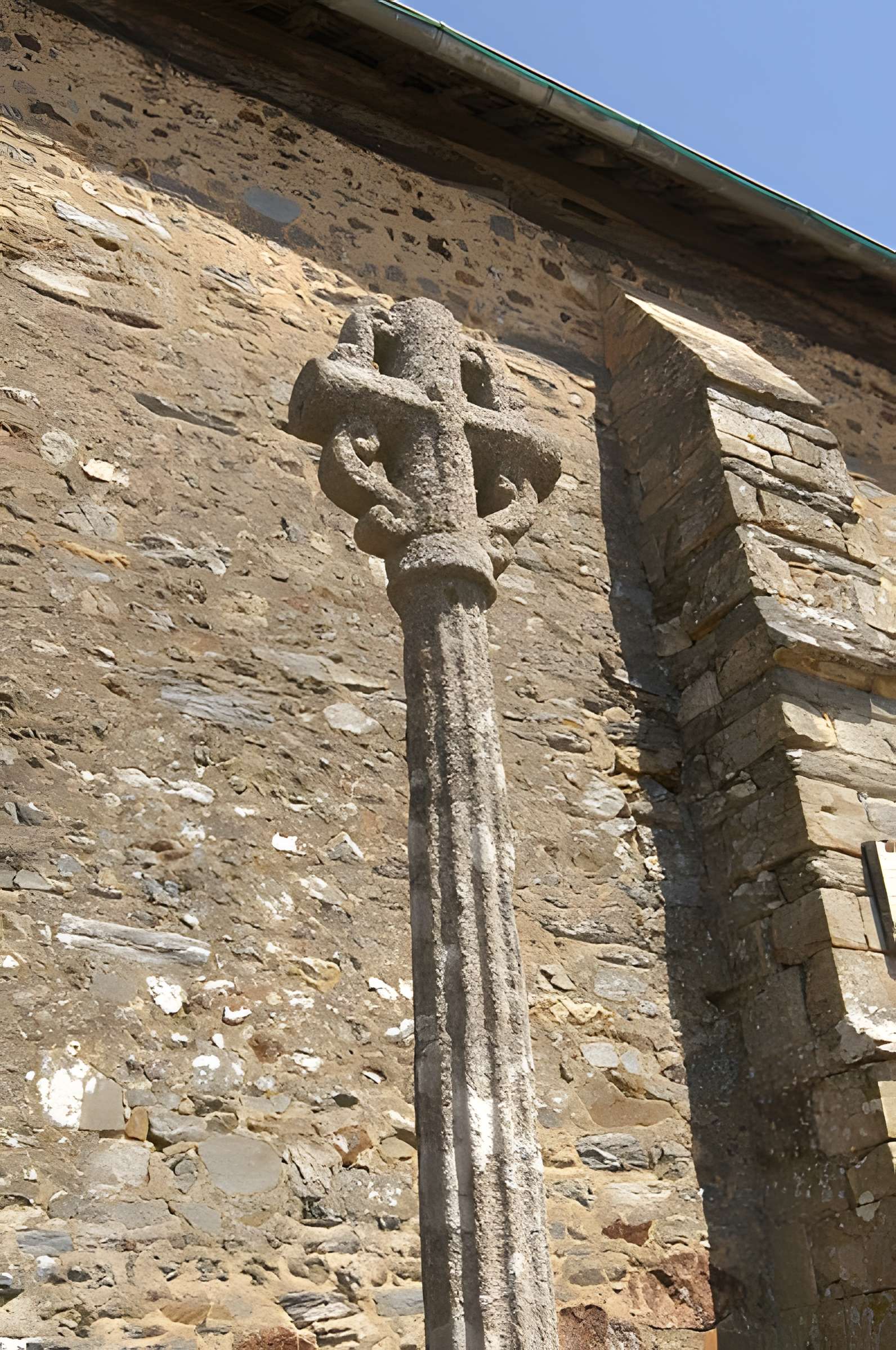 Croix du cimetière de Nouvoitou