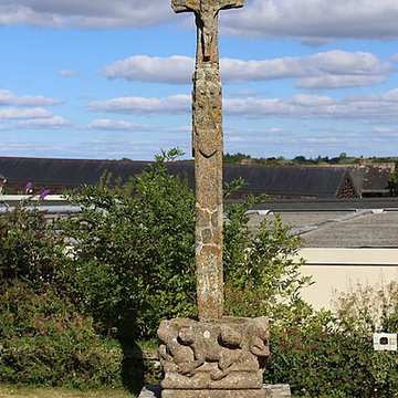 Croix du cimetière de Noyal-Châtillon-sur-Seiche