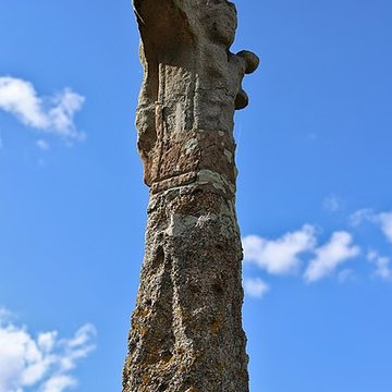 Croix du cimetière de Noyal-Châtillon-sur-Seiche
