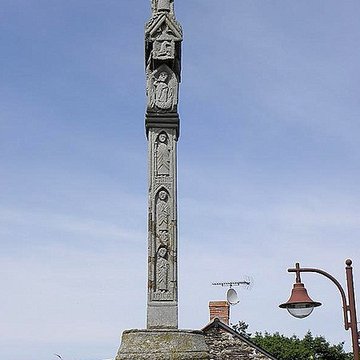 Croix du cimetière de Pléchâtel