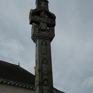 Croix du cimetière de Pléchâtel