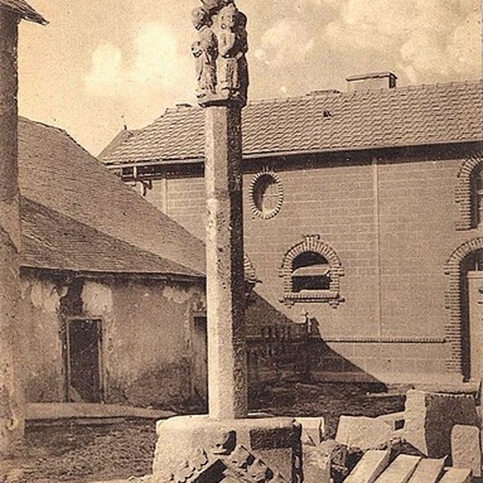 Photo de Croix du cimetière de Saint-Méen-le-Grand